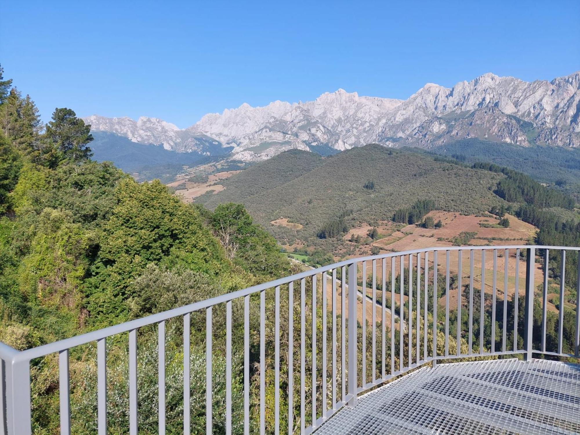 Hosteria Picos De Europa Potes Exteriör bild
